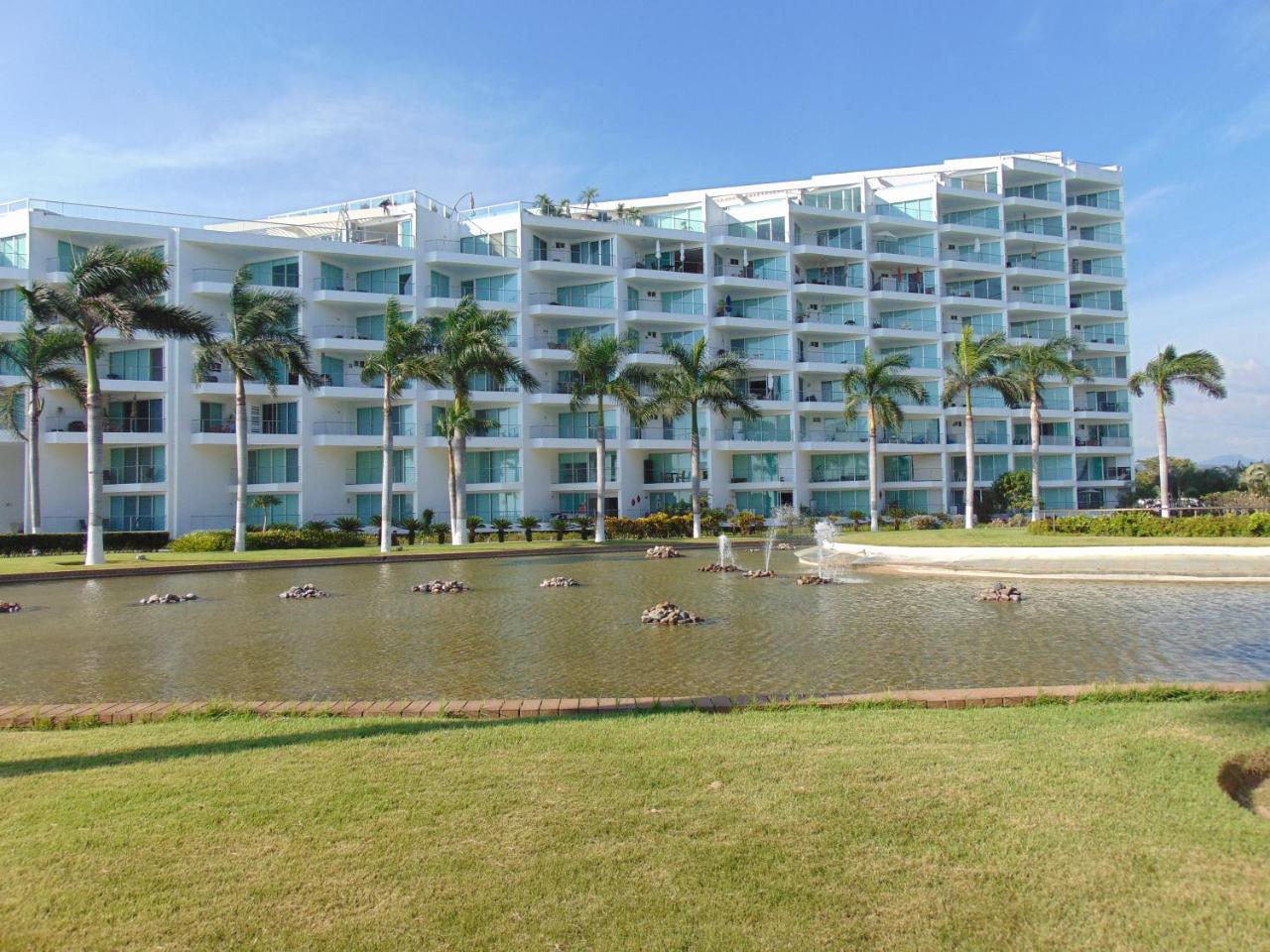 Апартаменты Vallarta Acqua Flamingos Бусериас Экстерьер фото