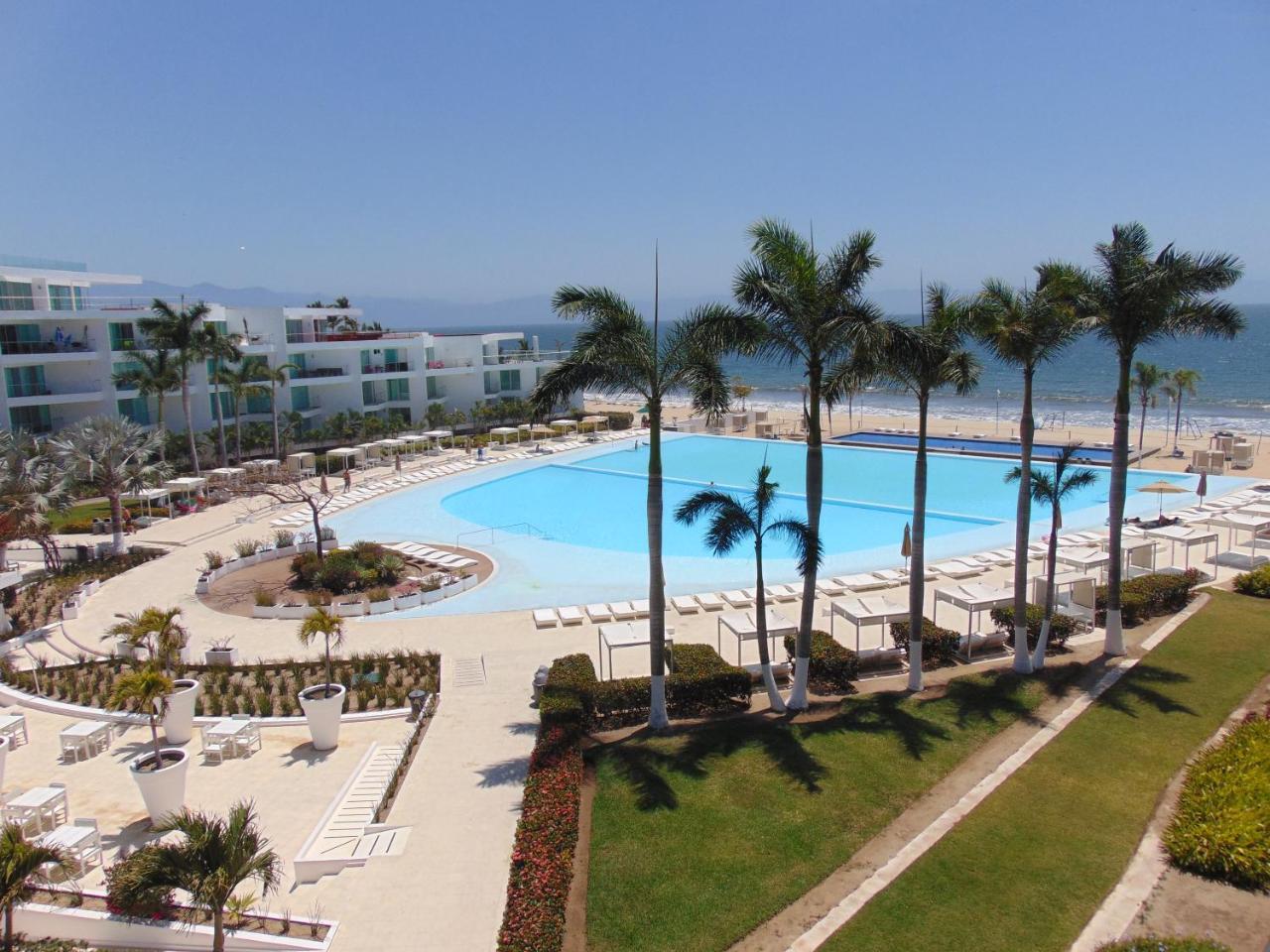 Апартаменты Vallarta Acqua Flamingos Бусериас Экстерьер фото